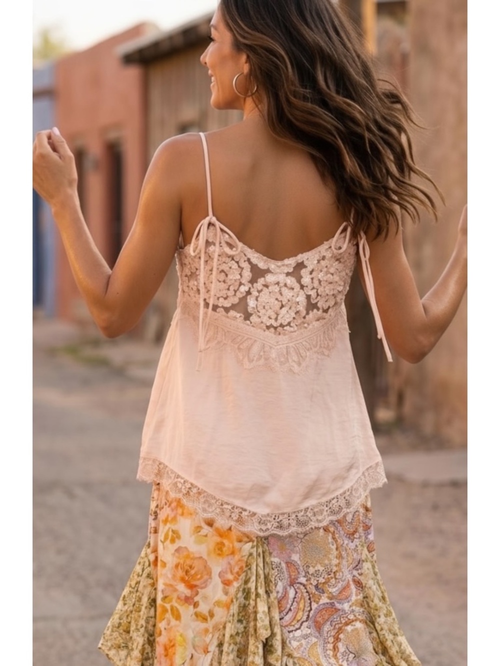 POL Blush 3D Floral Lace Spaghetti Strap Cami Top - Picture 5 of 6